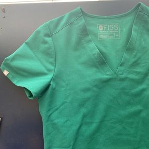 Figs Casma Three Pocket Scrub Top Hunter Green XS